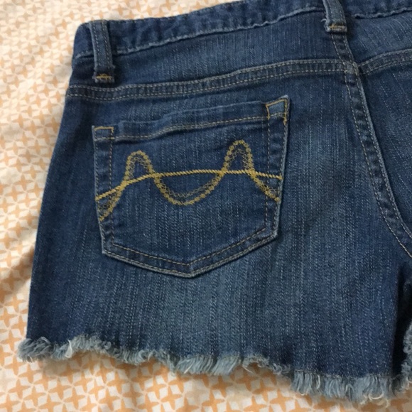 Mossimo Supply Co.  shorts.  Size 7. - Picture 6 of 7